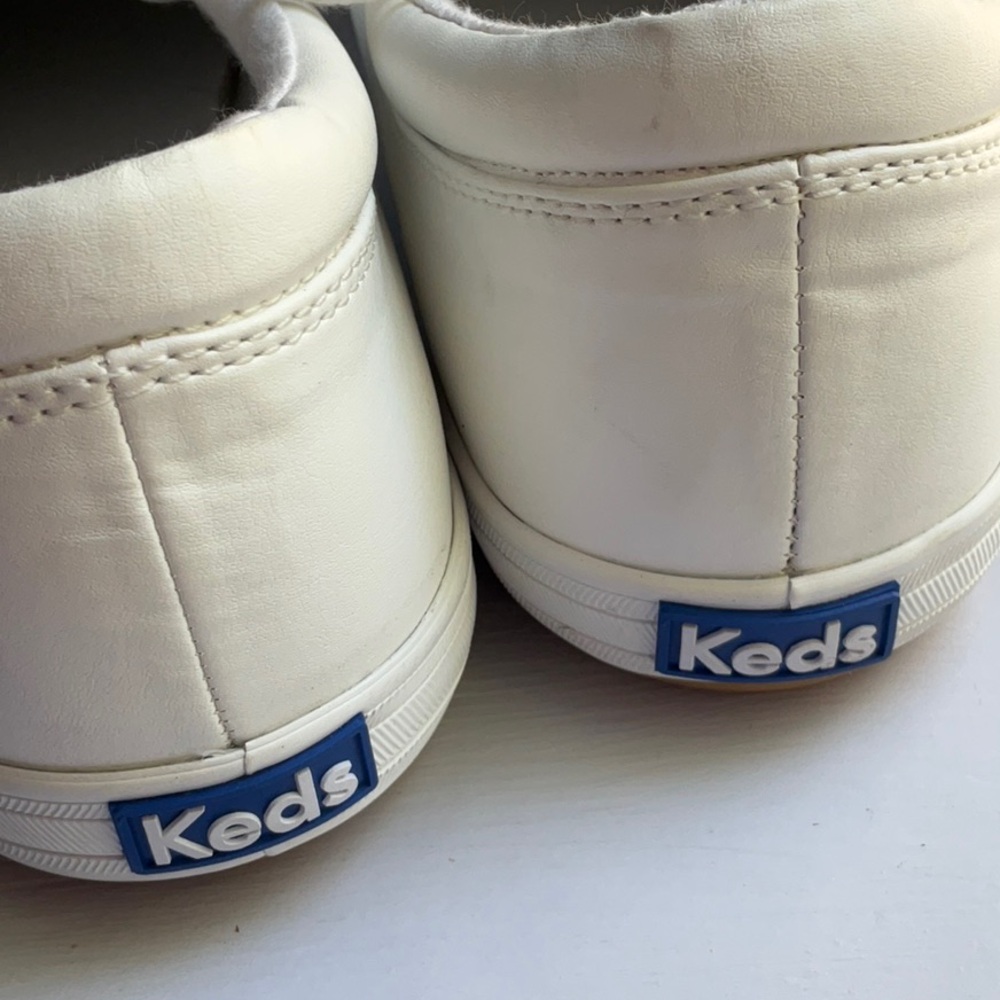 NWT Keds Vegan Leatherette Sneakers in White - Picture 4 of 6
